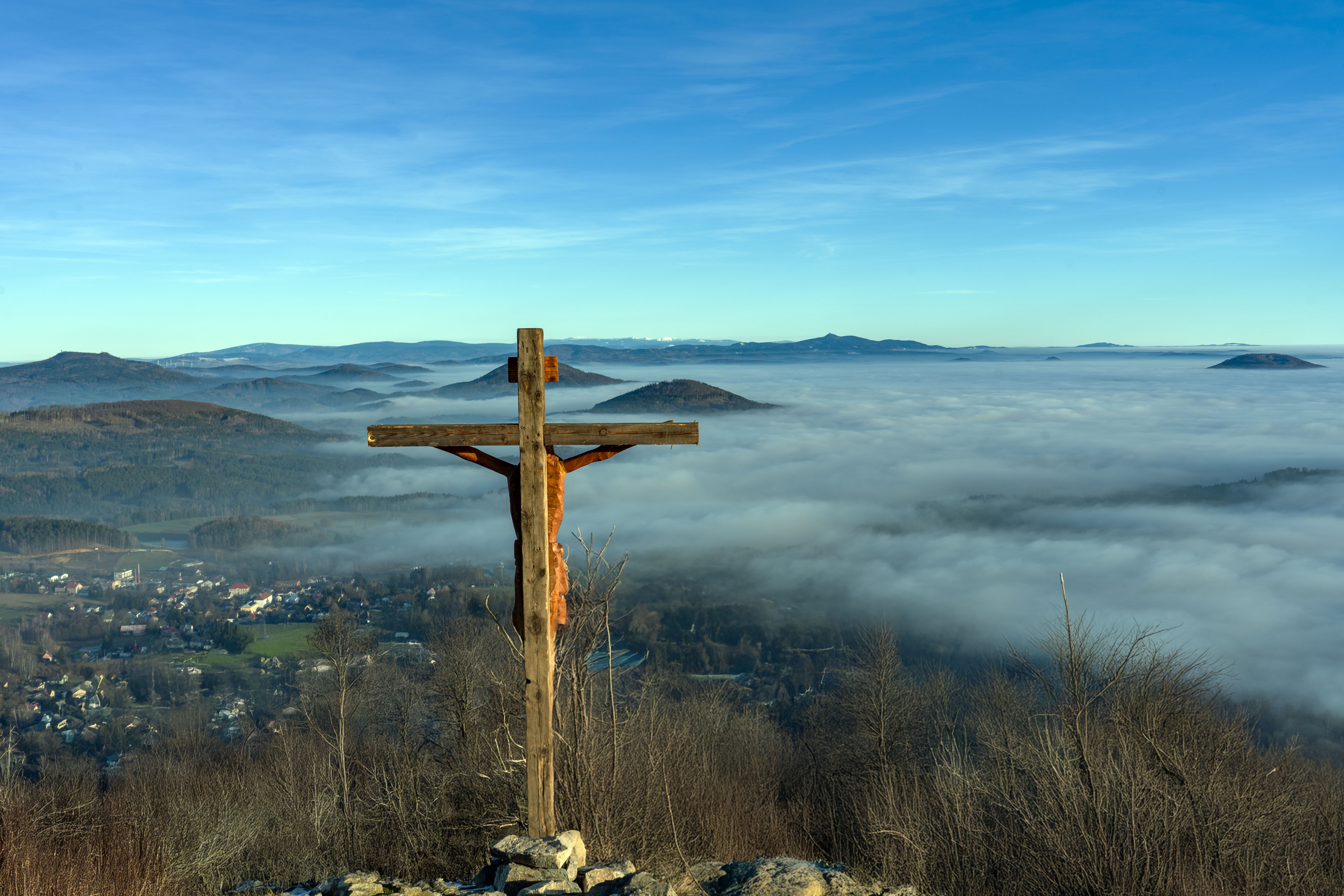 Krkonoše a Ještěd z vrcholu Klíče